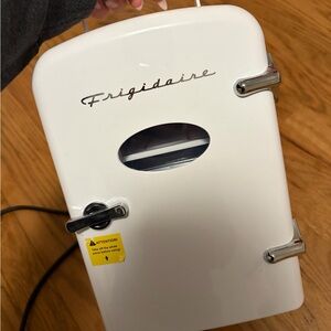 White Portable Mini Fridge